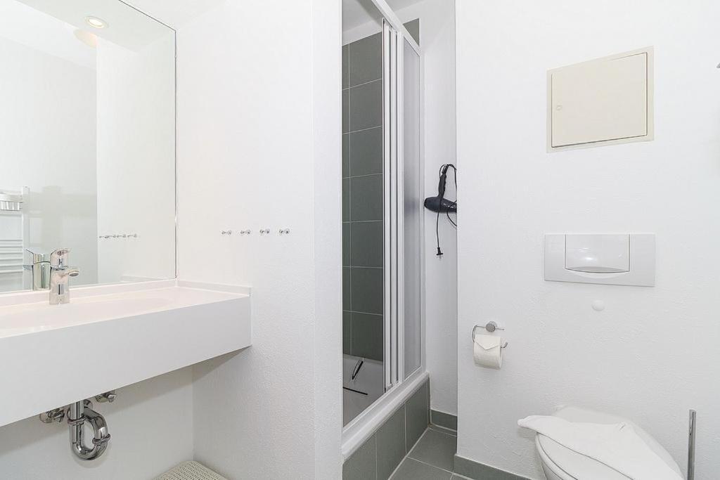 Strandstrasse 32 Strandstrasse 32-50 คูล็องสบอร์น ภายนอก รูปภาพ